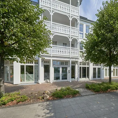 Mit Grossem Balkon Im Seepark Apartament Sellin (Rugen)