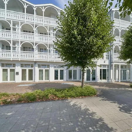 Mit Grossem Balkon Im Seepark Apartament Sellin (Rugen)